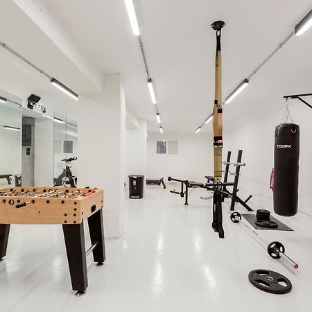 The Met By Zoia Living Apartment Атина Екстериор снимка