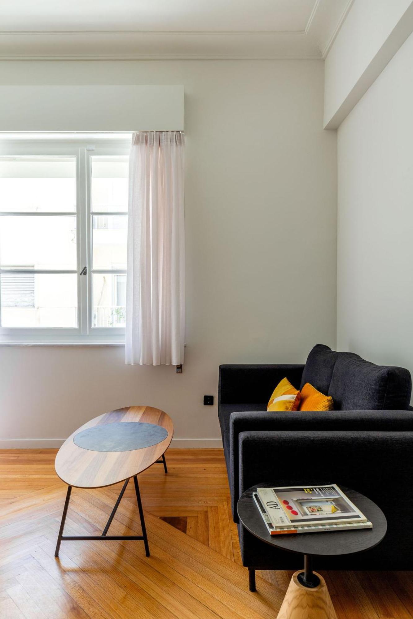 The Met By Zoia Living Apartment Атина Екстериор снимка