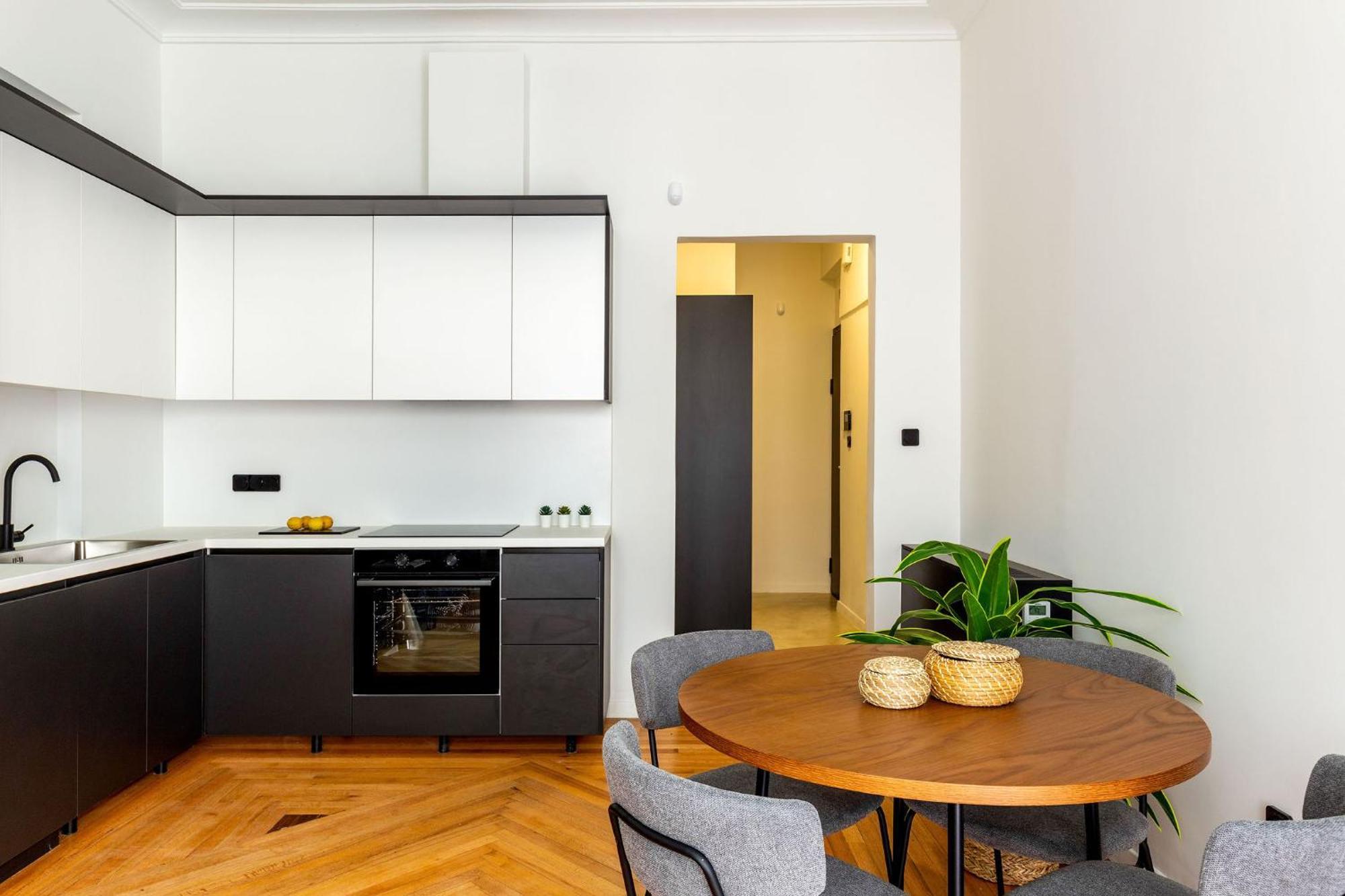 The Met By Zoia Living Apartment Атина Екстериор снимка