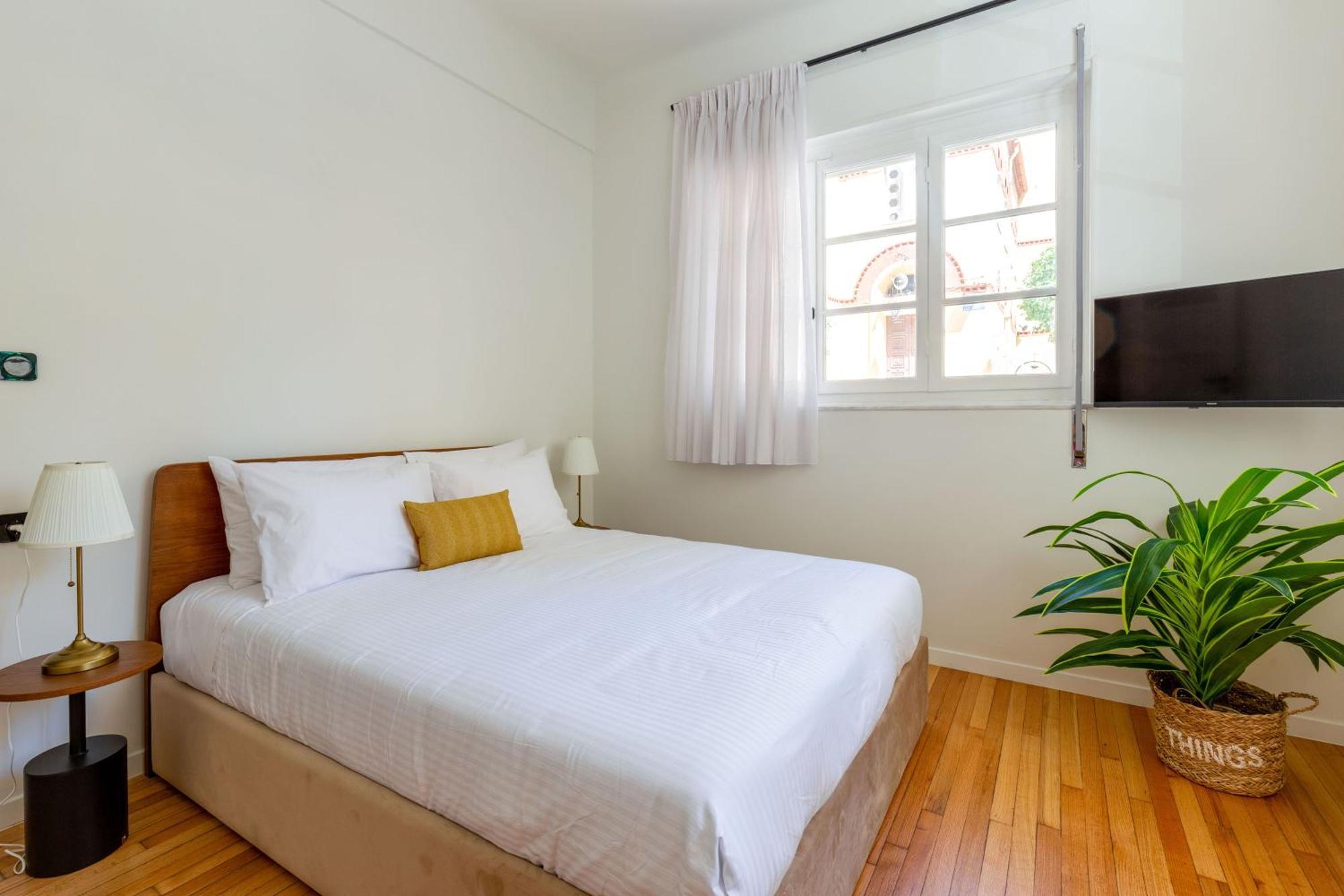 The Met By Zoia Living Apartment Атина Екстериор снимка
